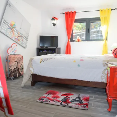 度假居 A Casa Da Mariazinha Paris *