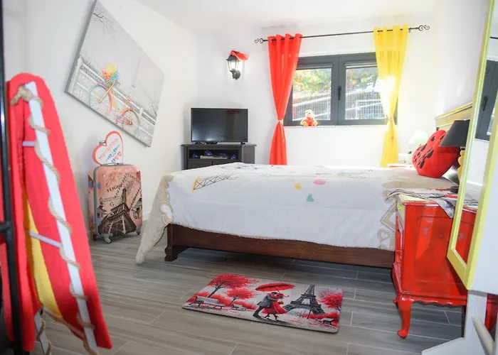 Сasa de vacaciones A Casa Da Mariazinha Paris *